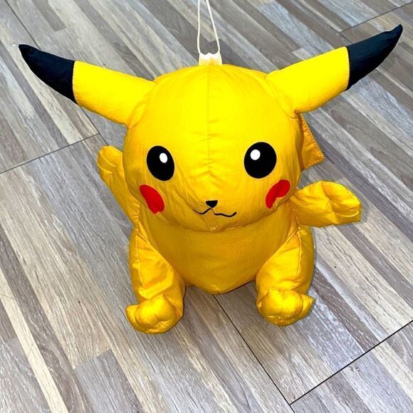 Vintage Pokémon Nintendo Pikachu gotta catch’em all plush figure display car - Picture 9 of 9